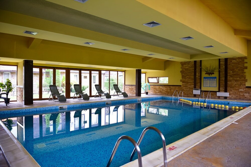 Фото Bojur & Bojurland Apartment Complex