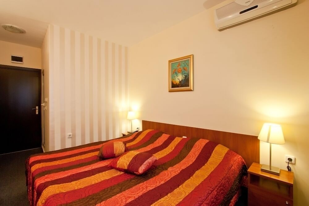 Фото Hotel Cheap