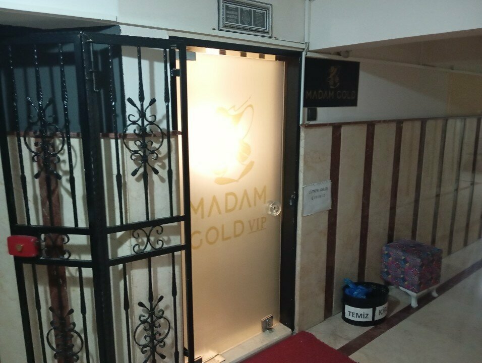 Beauty salon Madam Gold, Izmir, photo