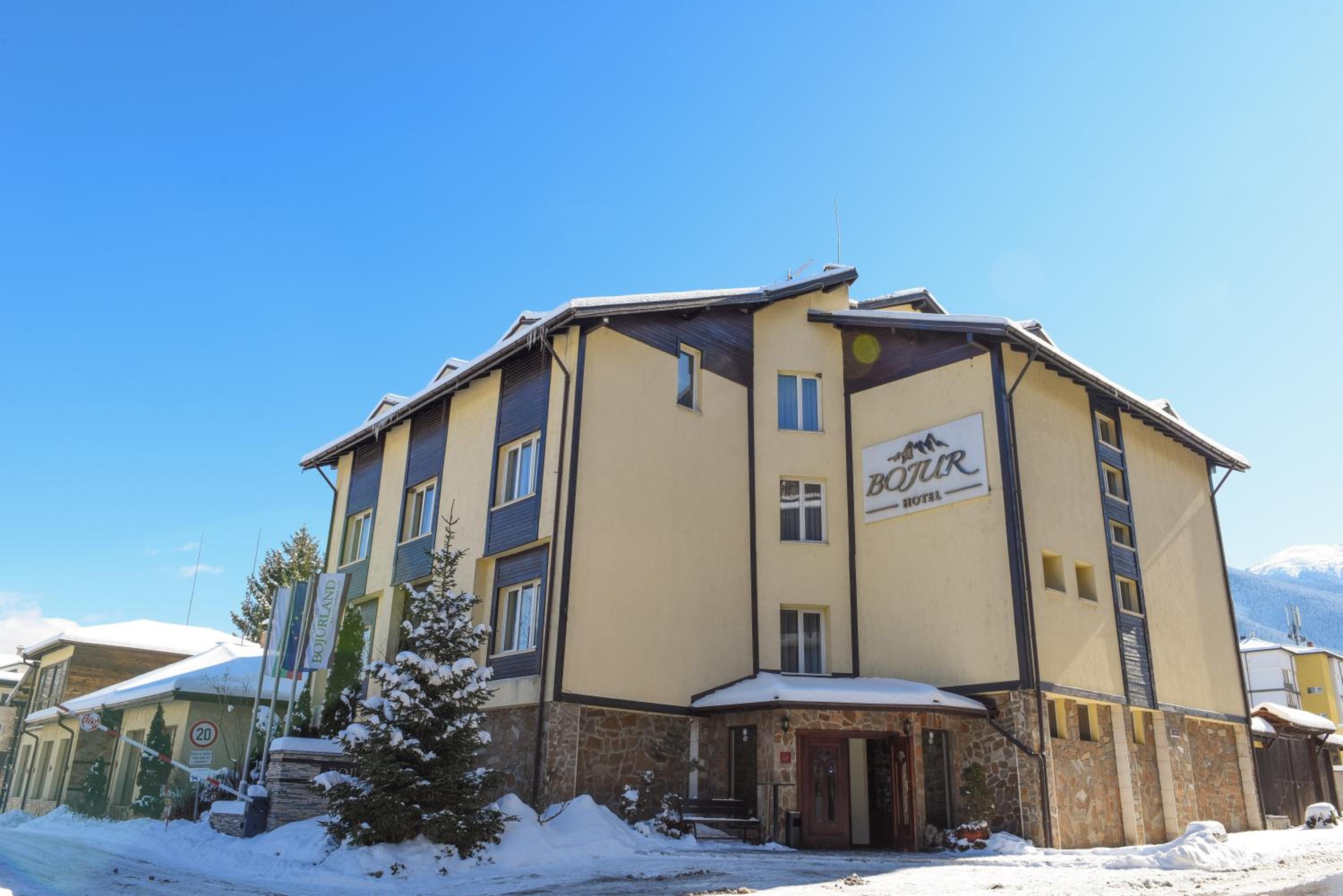 Фото Bojur & Bojurland Apartment Complex