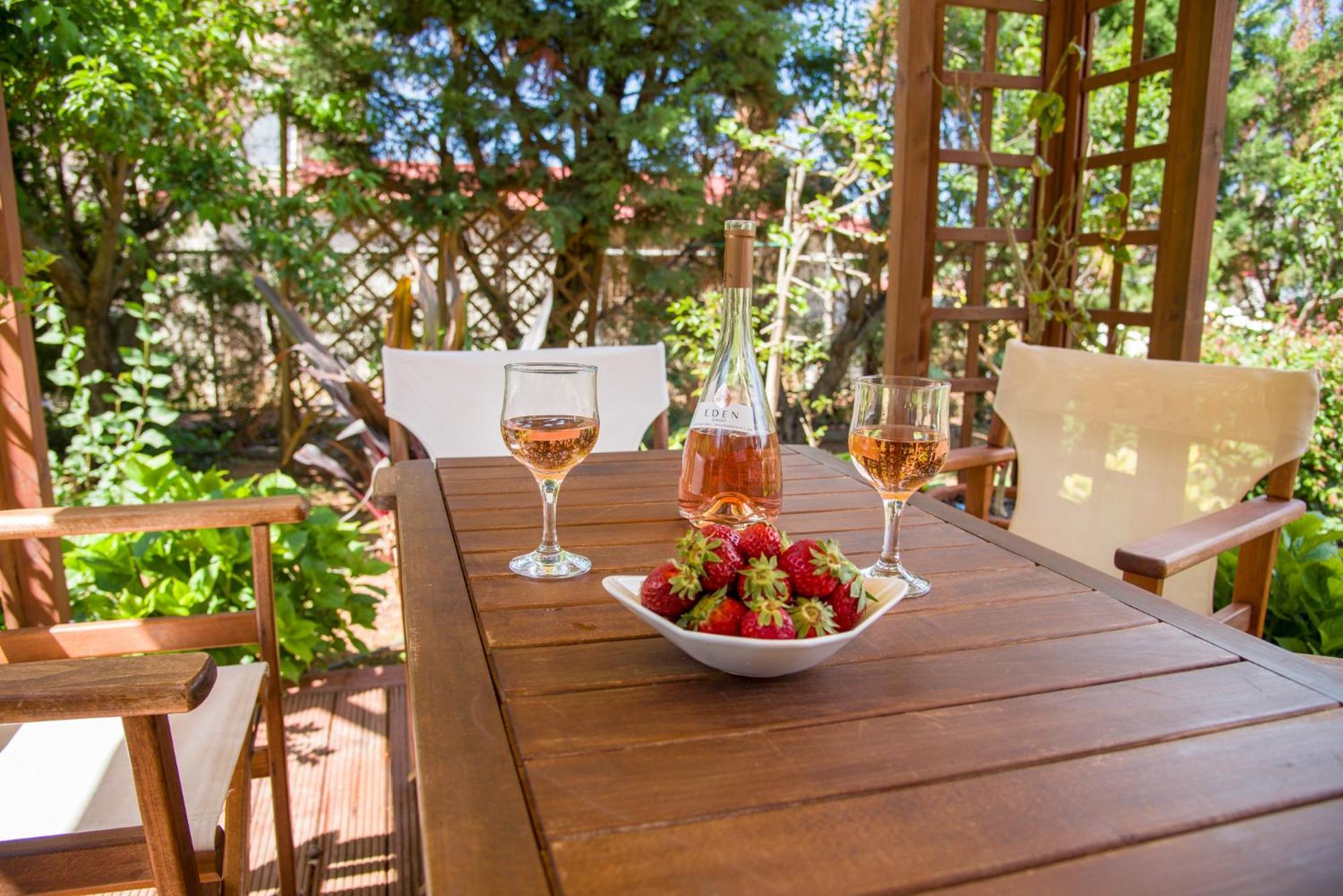 Фото Stamatakis Boutique Studios