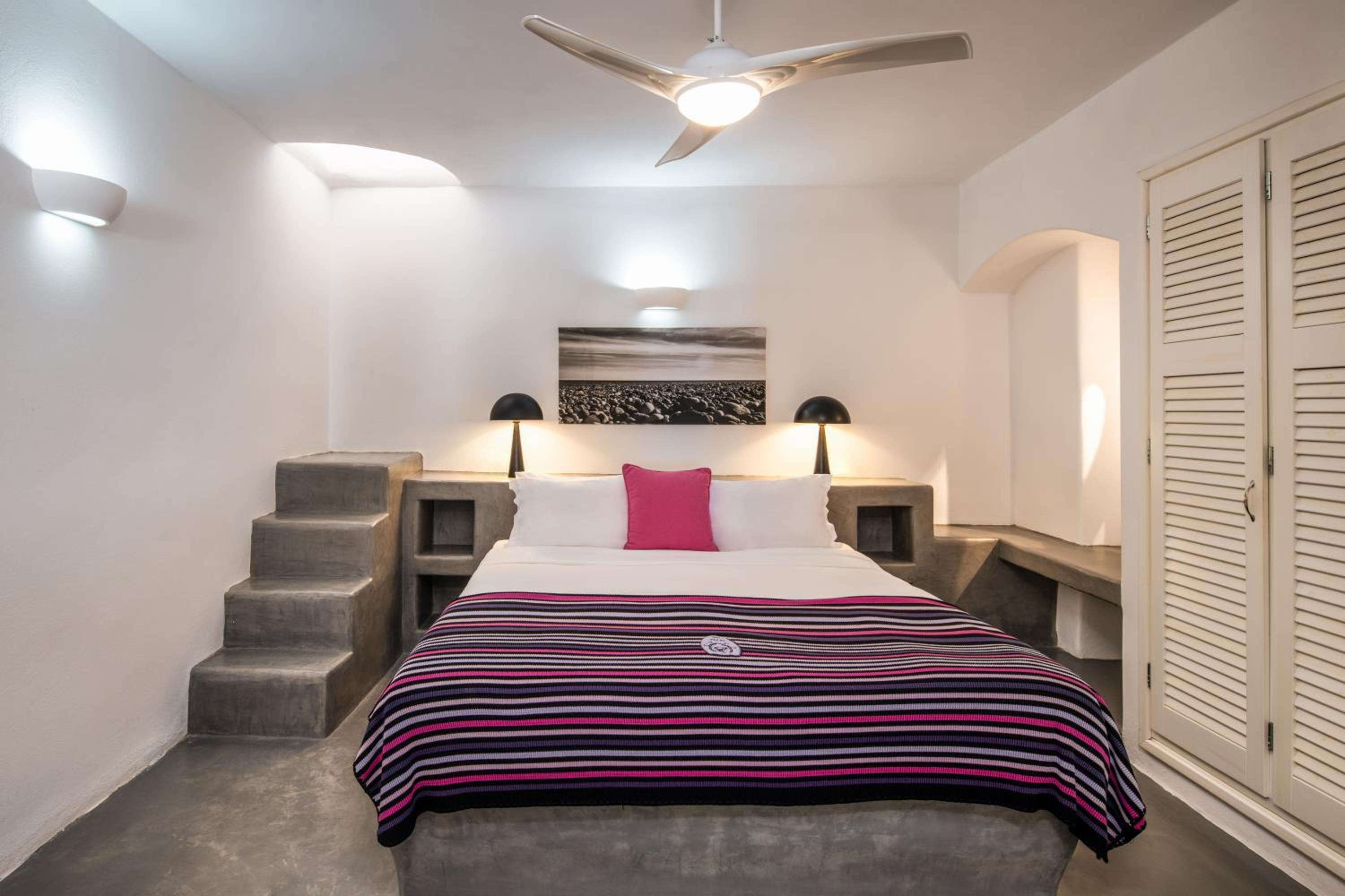 Фото Anema Boutique Hotel & Villas Santorini