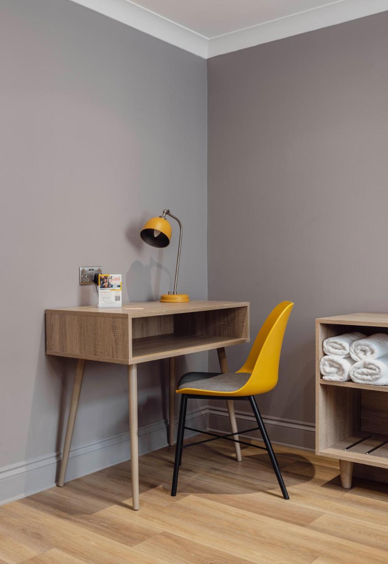 Фото Apartment Next to Victoria Station