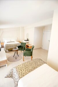 Гостиница The Corner Inn Hotels by Suit