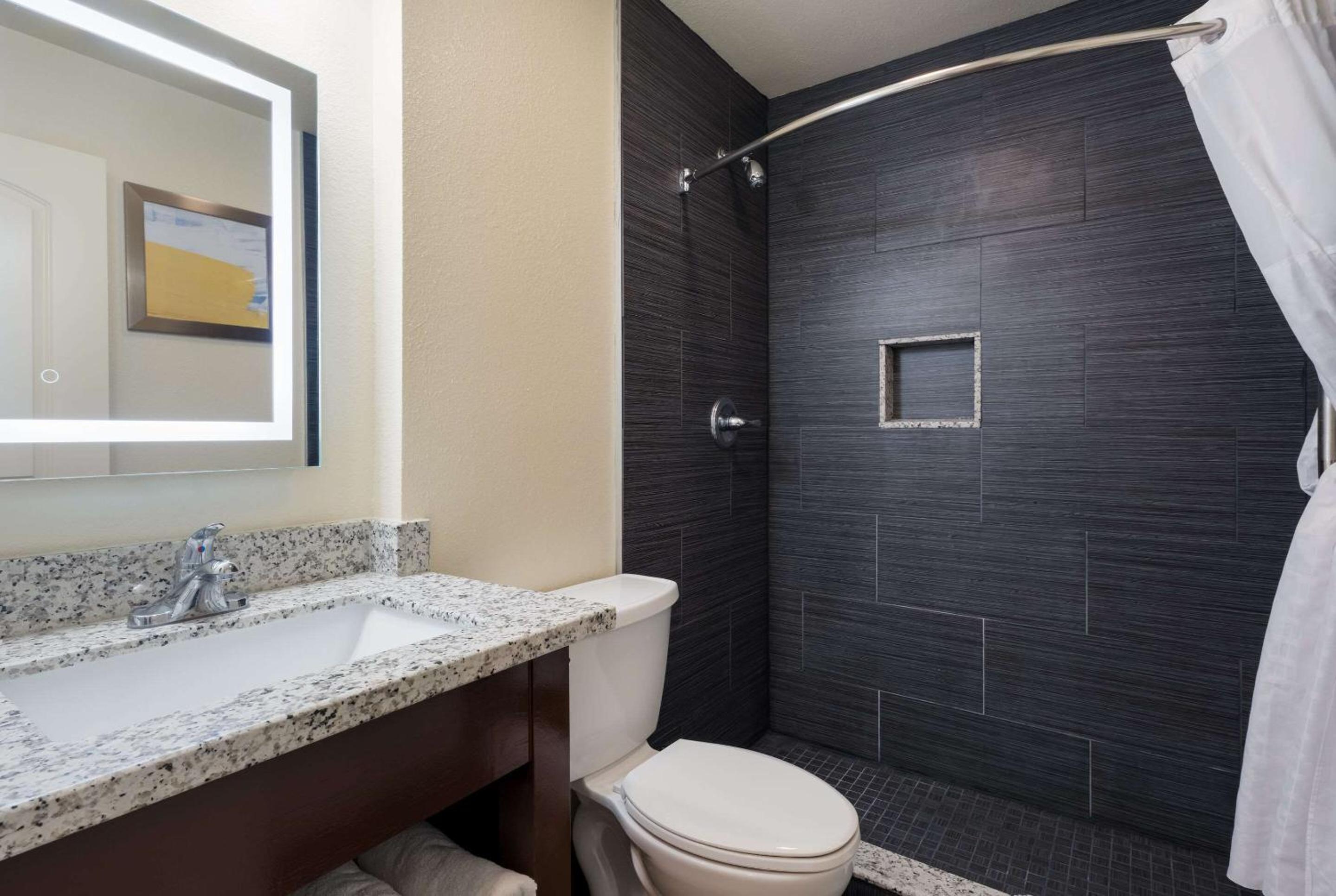 Фото Comfort Inn Gilroy