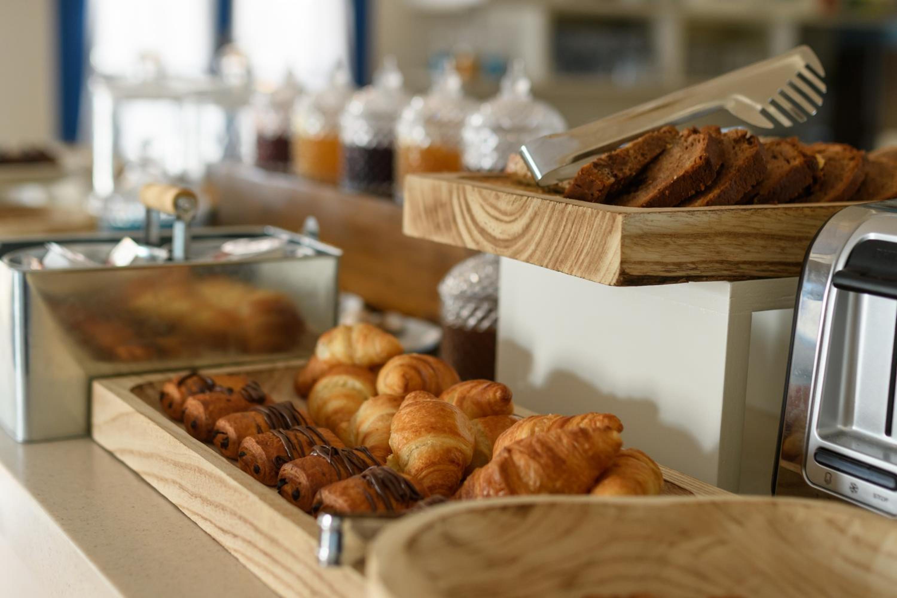 Фото Anemomilos Hotel & Apartments