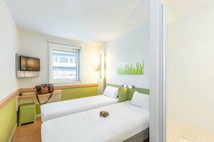 Гостиница Ibis budget Zurich City West