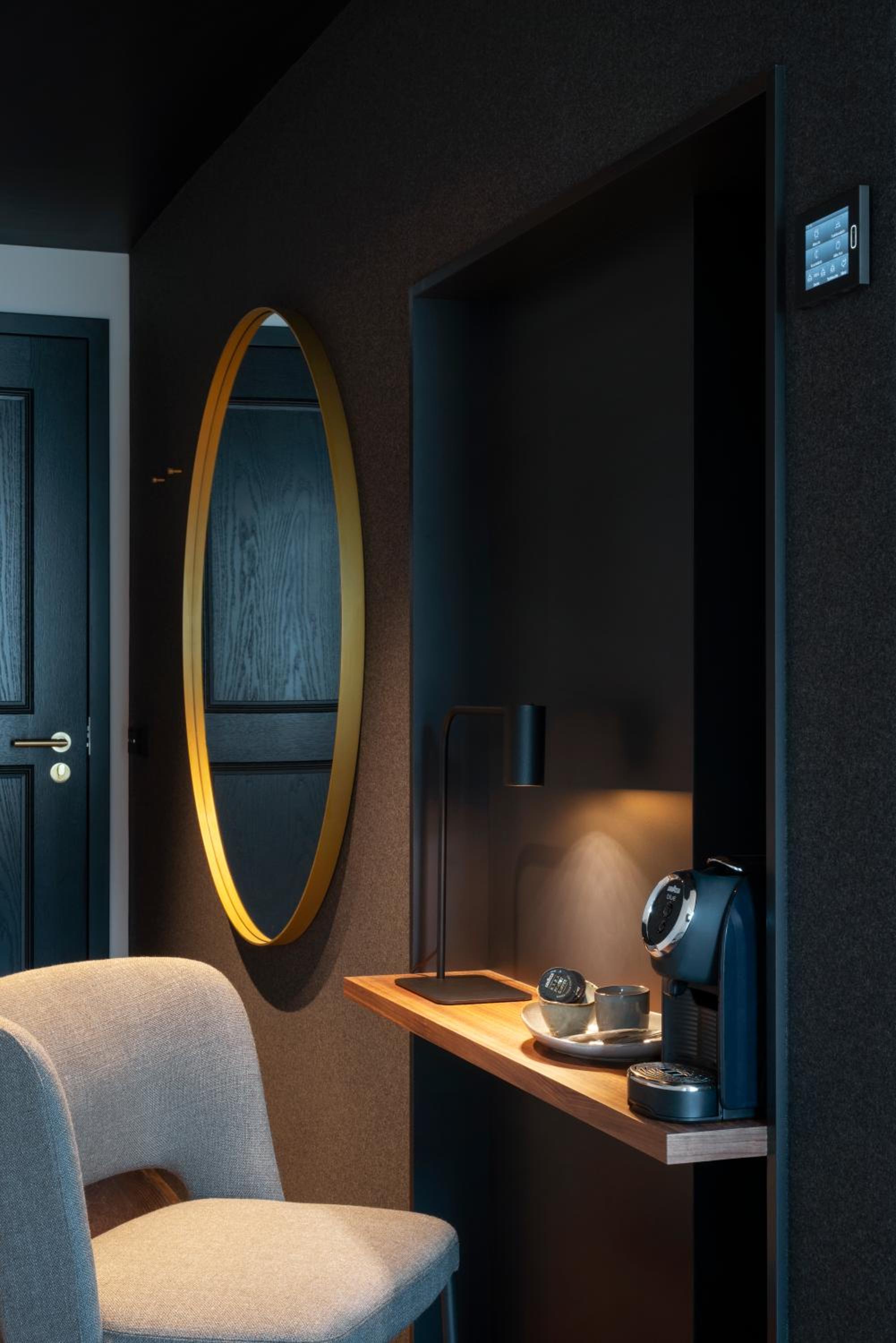 Фото Legend Hotel