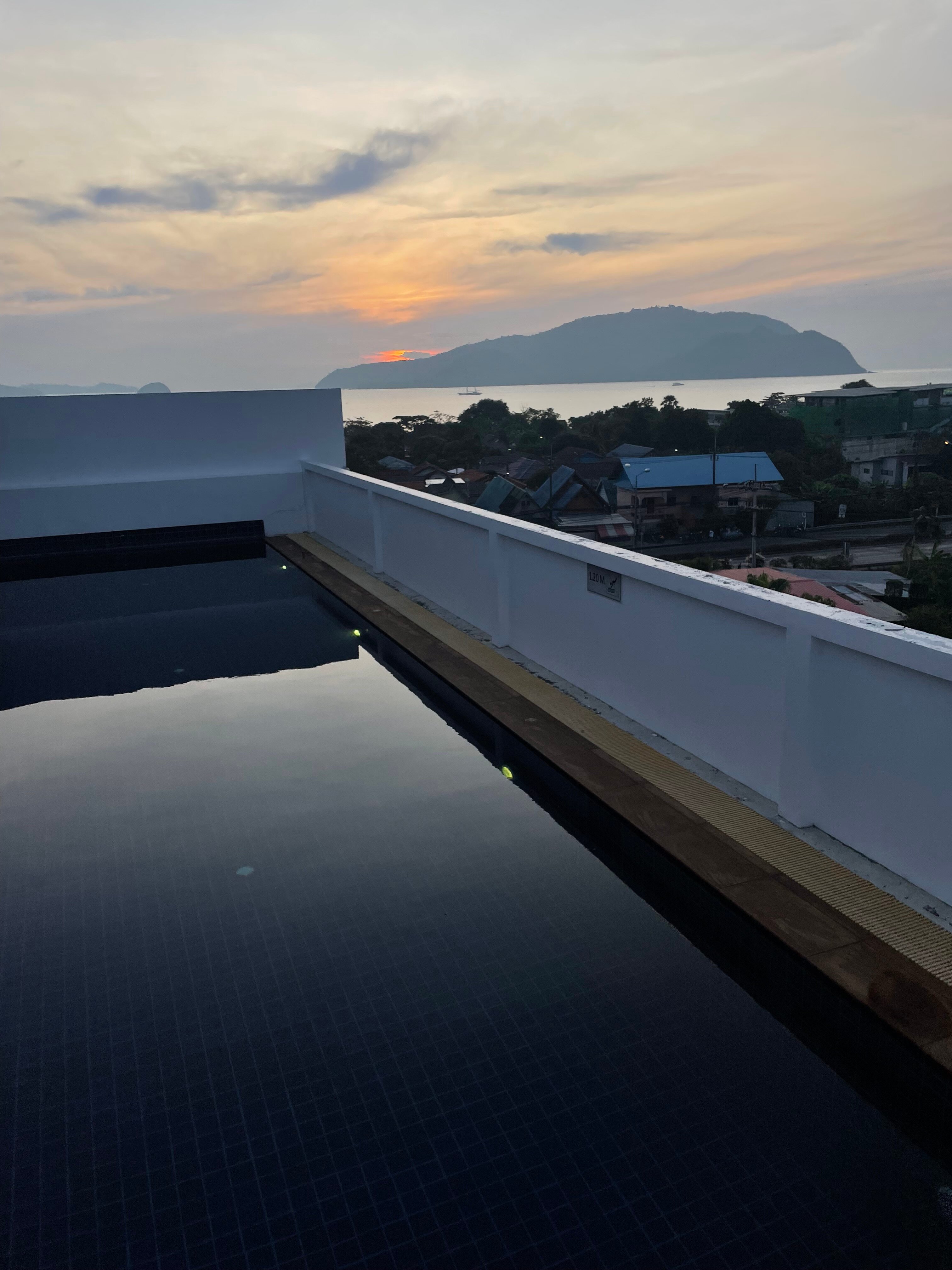 Фото Rawai Princess Hotel