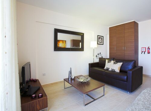 Гостиница Chloraka Terrace Apartments в Районе Пафос