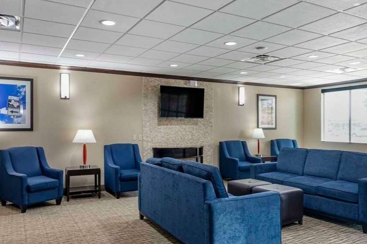 Фото Comfort Suites Plano - Dallas North