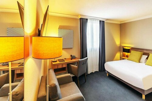 Гостиница Atrium Hotel в Валансе