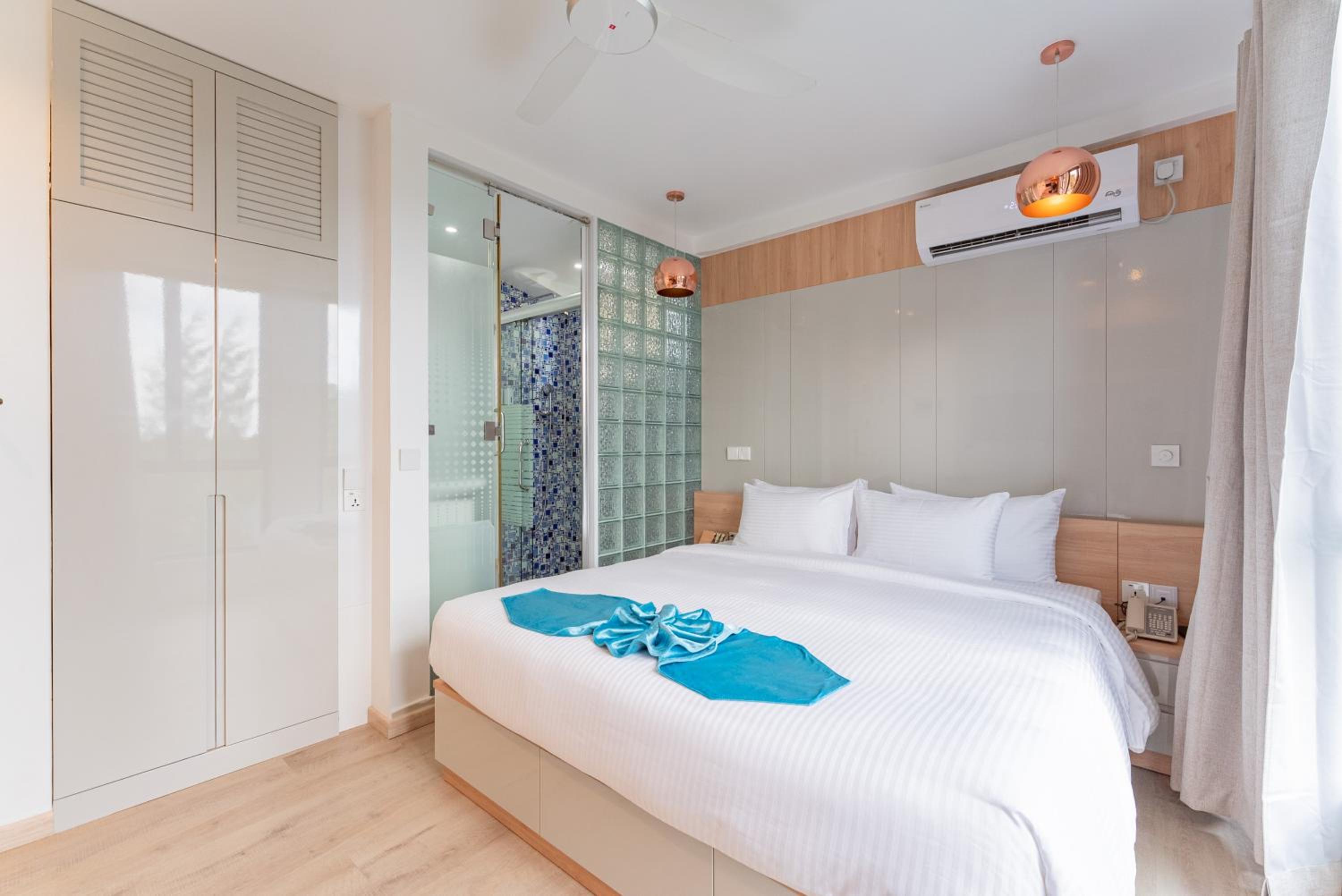 Фото Starshell Hotel