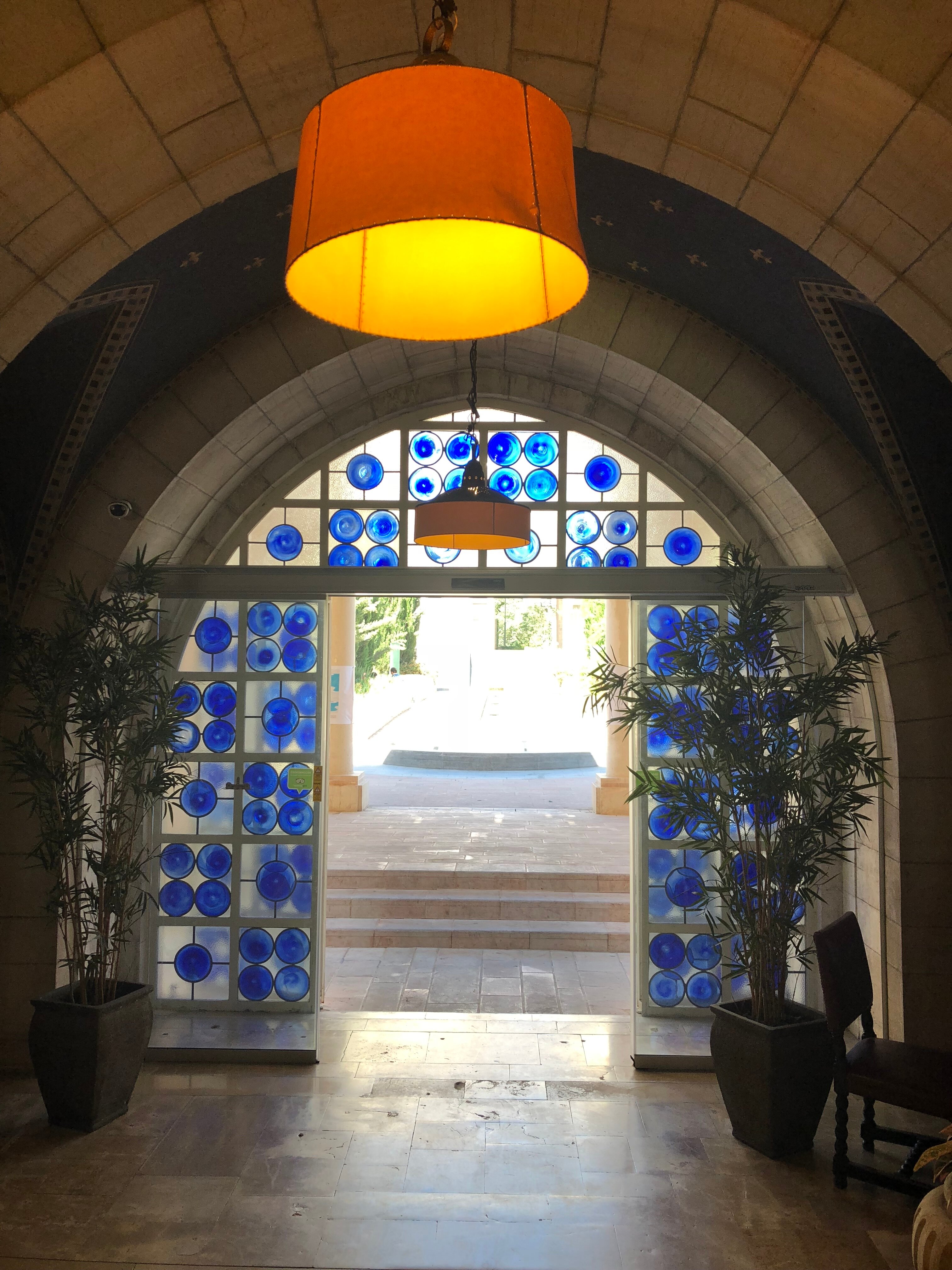 Фото Three Arches Hotel