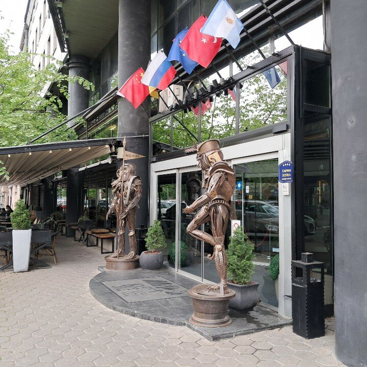 Фото Design Hotel Mr President