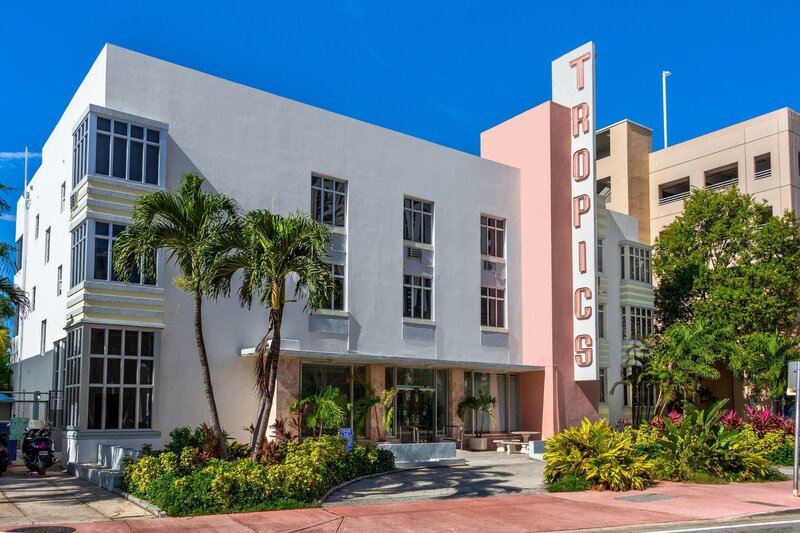 Гостиница Tropics Hotel and Hostels в Майами-Бич