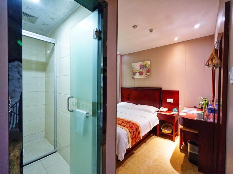 Фото GreenTree Inn ShangHai BaoShan 128 Memorial Road TongHe Road Shell Hotel