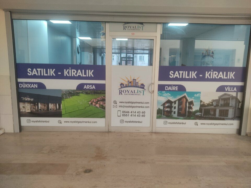 Car dealership A&s Motors, Istanbul, photo