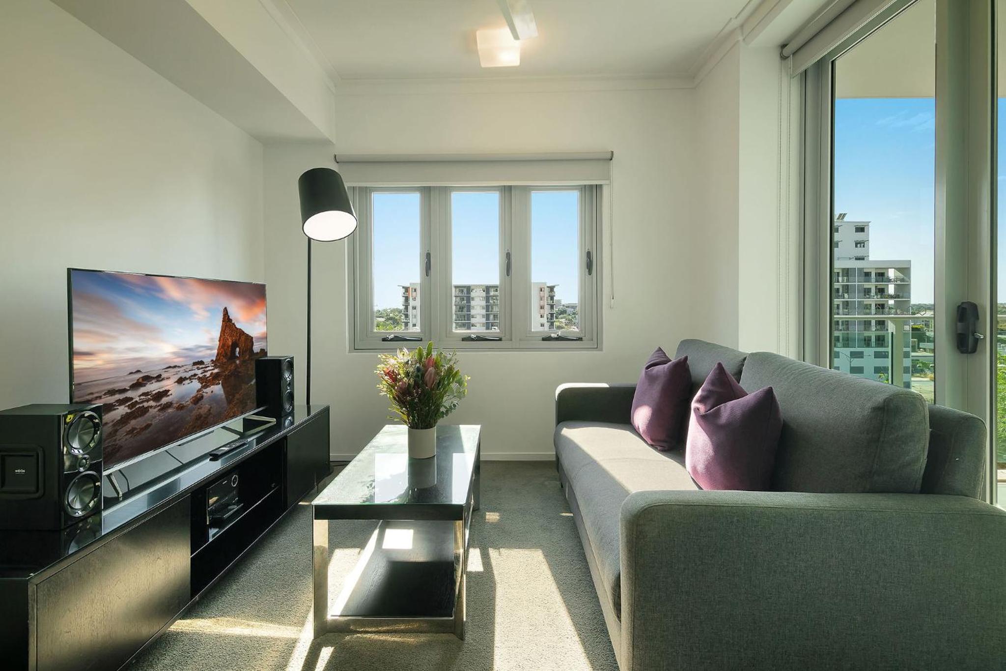 Фото H on Mitchell Apartment Hotel