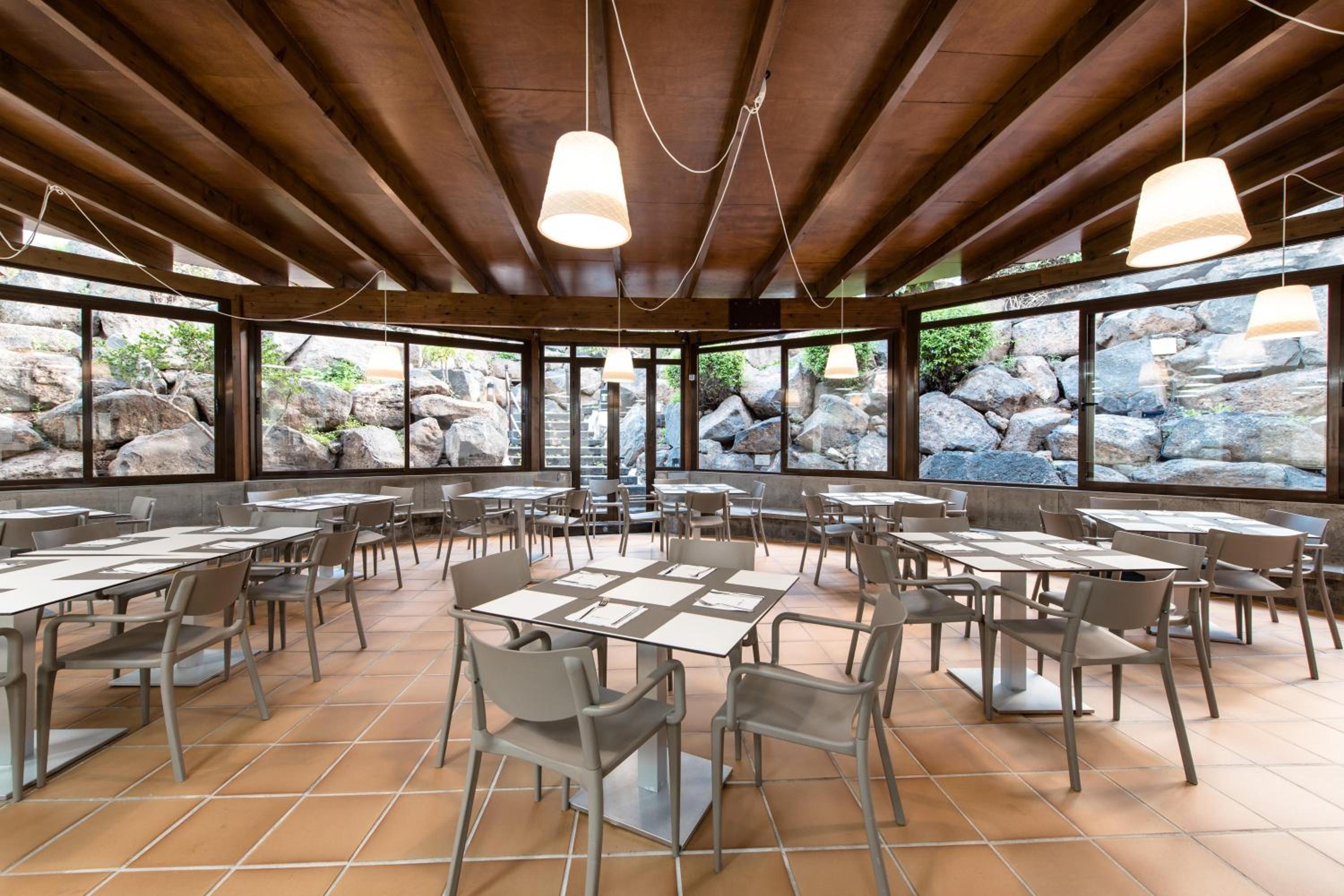 Фото Thb Tropical Island Aparthotel