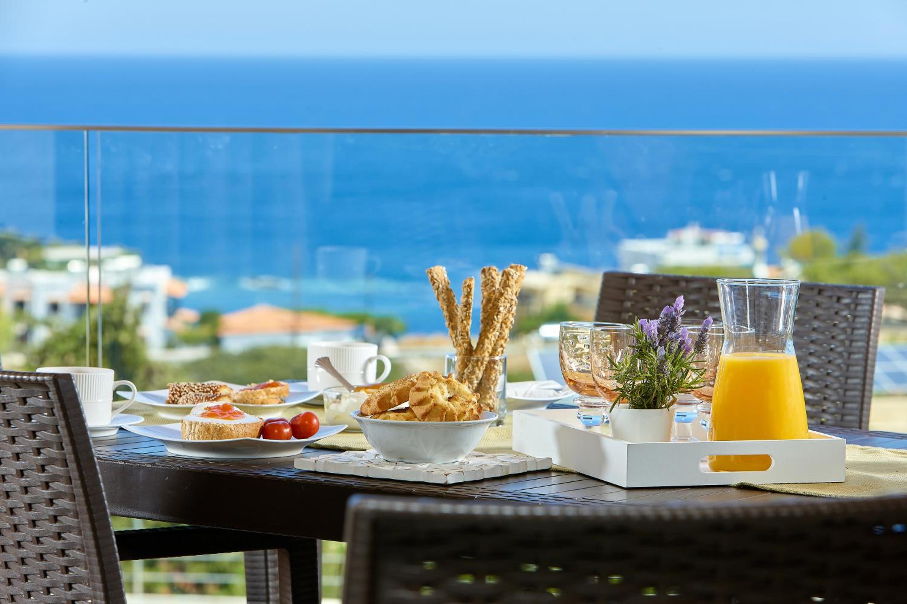 Фото Keramos Villa and Apartments