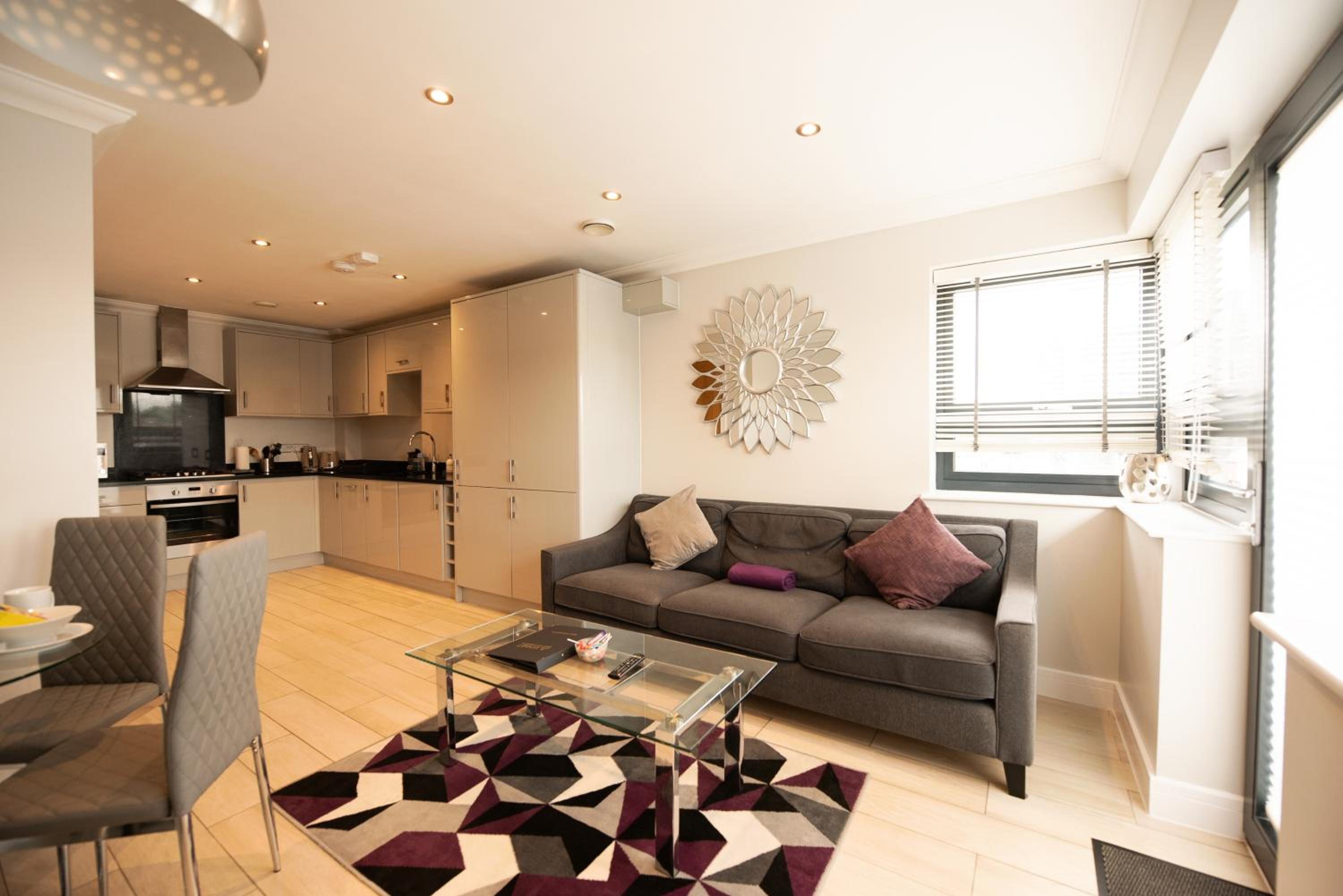 Фото Malthouse Court