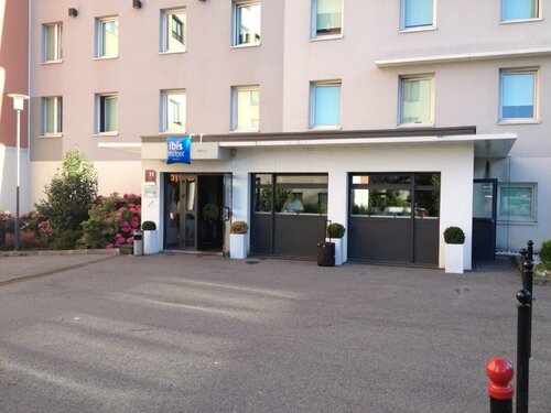 Гостиница Ibis budget Velizy в Медоне