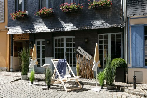 Гостиница Hotel du Dauphin в Онфлёре