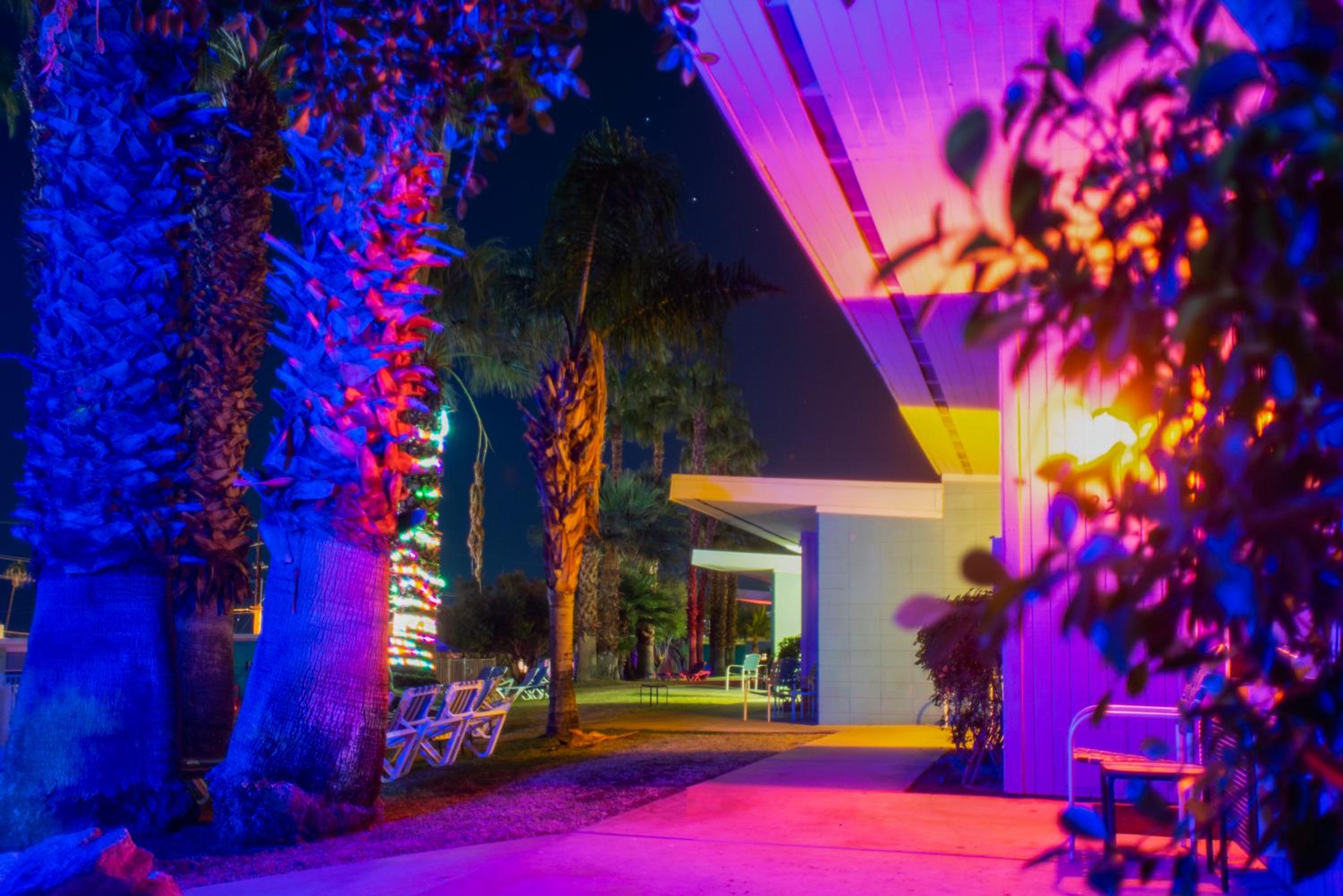 Фото Ccbc Resort Hotel - A Gay Men's Resort