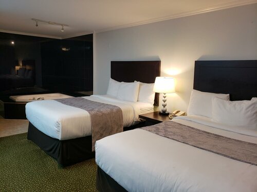 Гостиница Regency Inn & Suites в Корнуолле