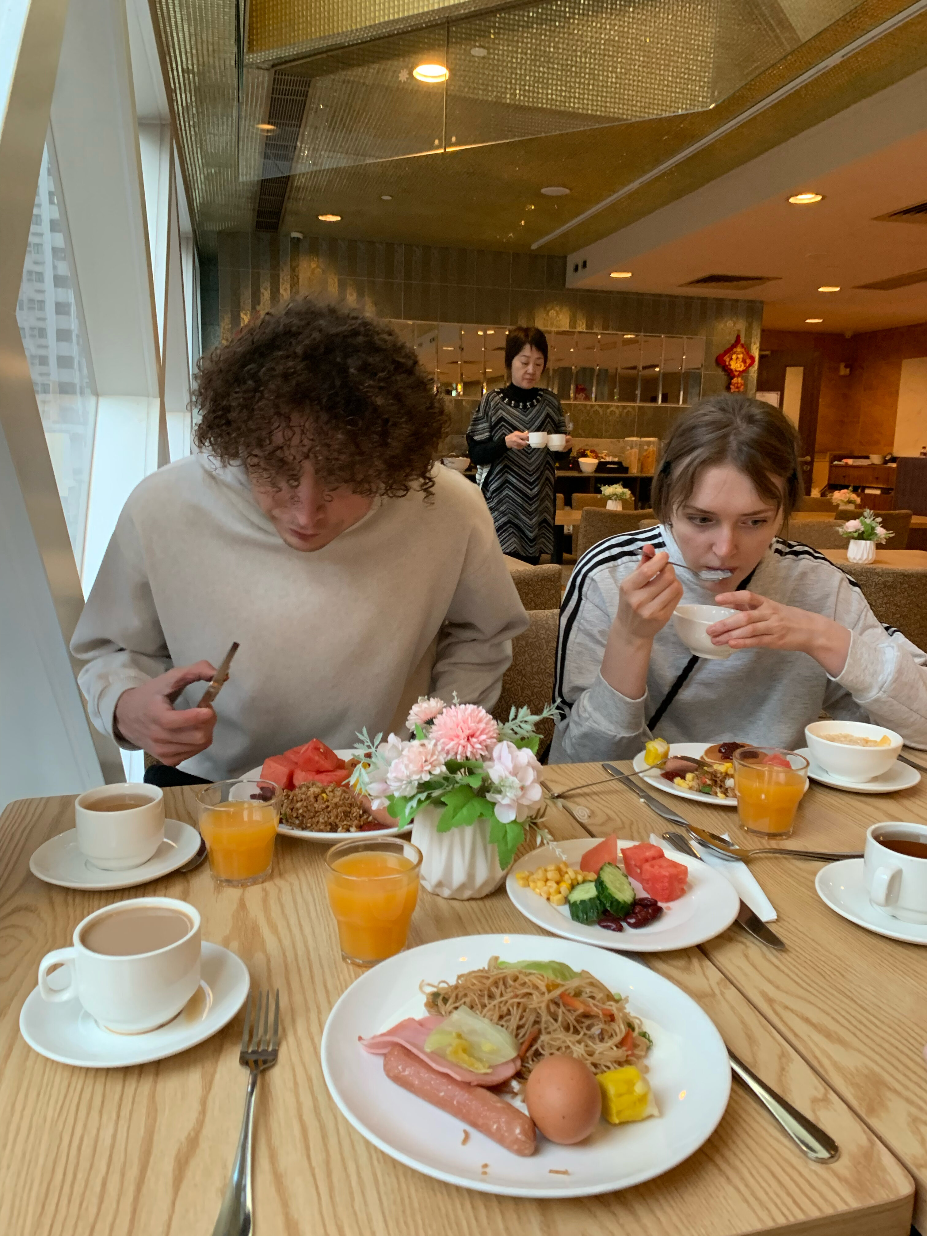 Фото Ramada by Wyndham Hong Kong Harbour View