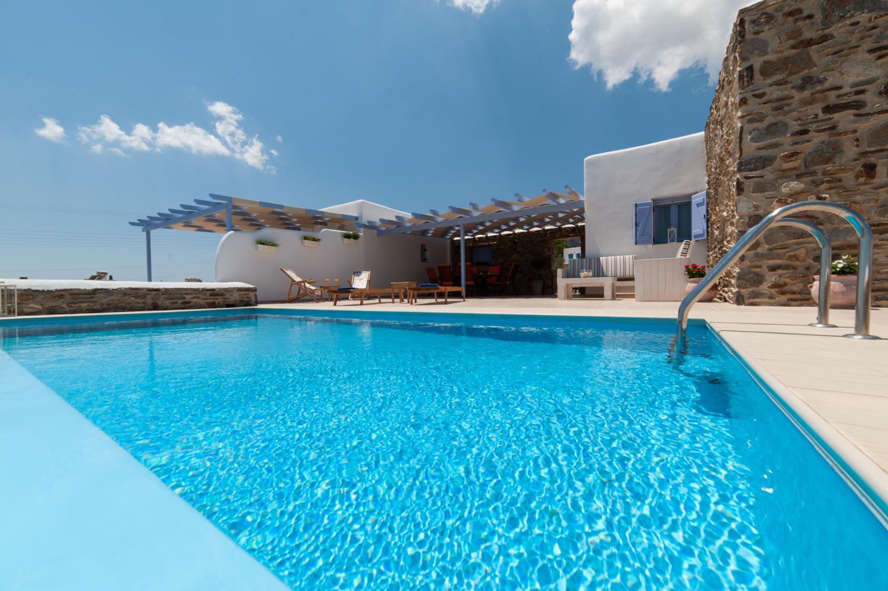 Фото Crystal Villas