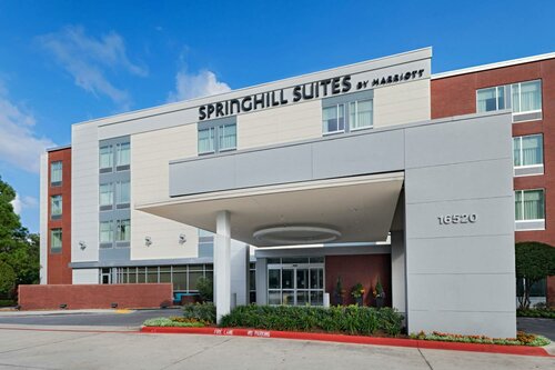 Гостиница SpringHill Suites Houston The Woodlands