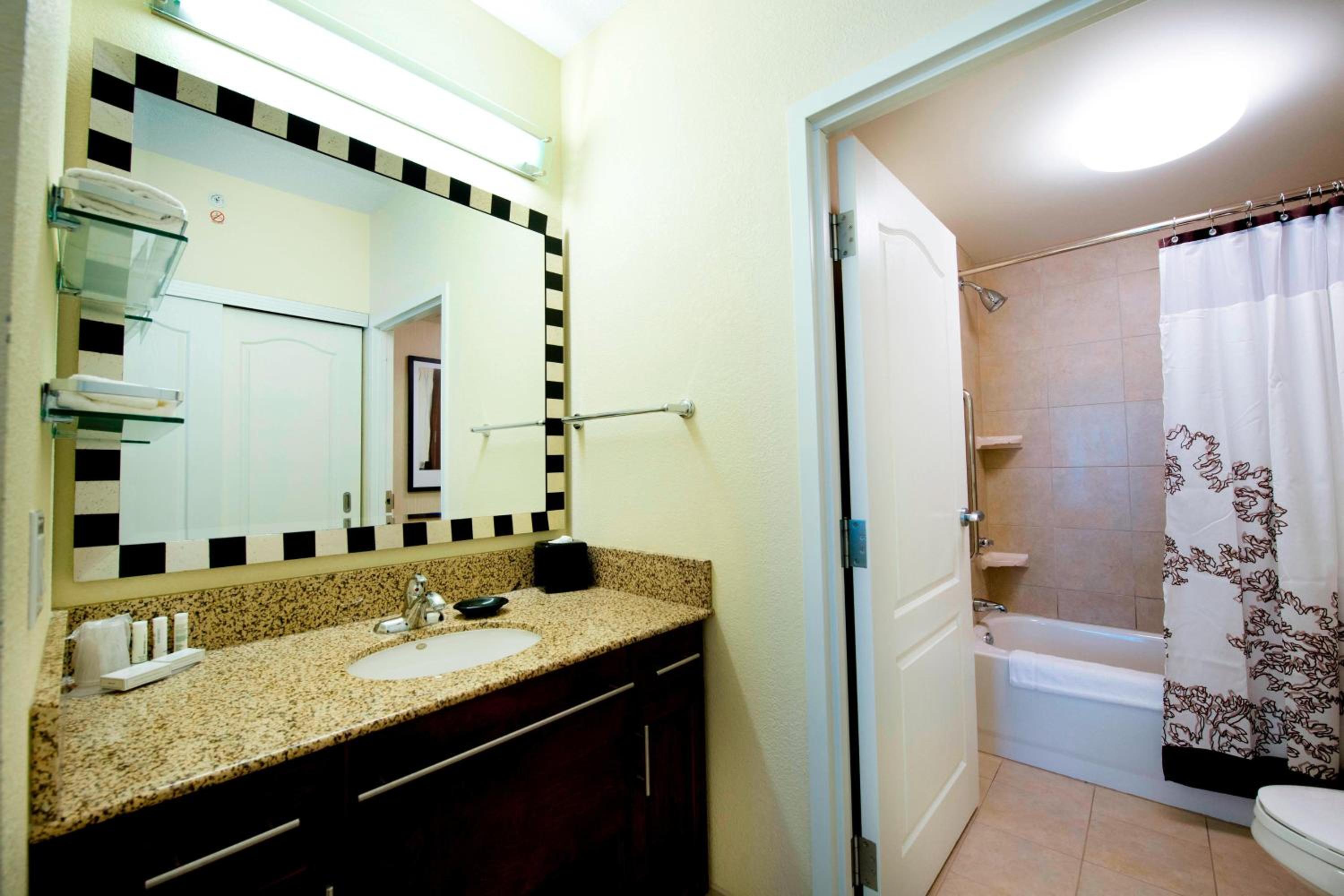 Фото Residence Inn by Marriott Toronto Vaughan