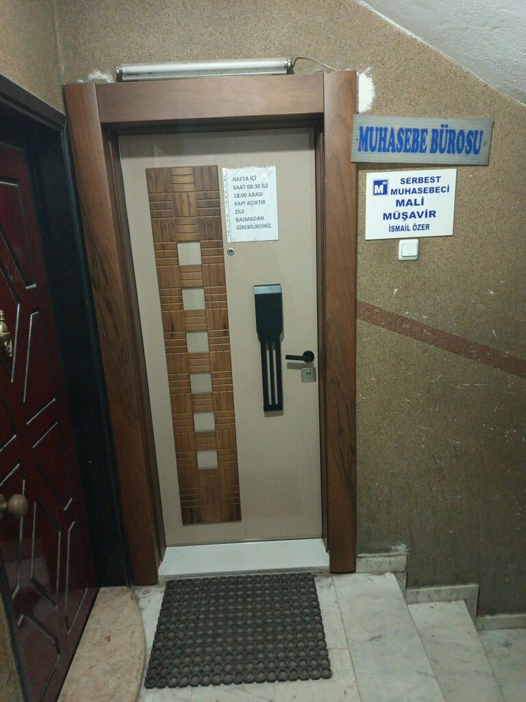 Accountants Ismail Ozer, Izmir, photo