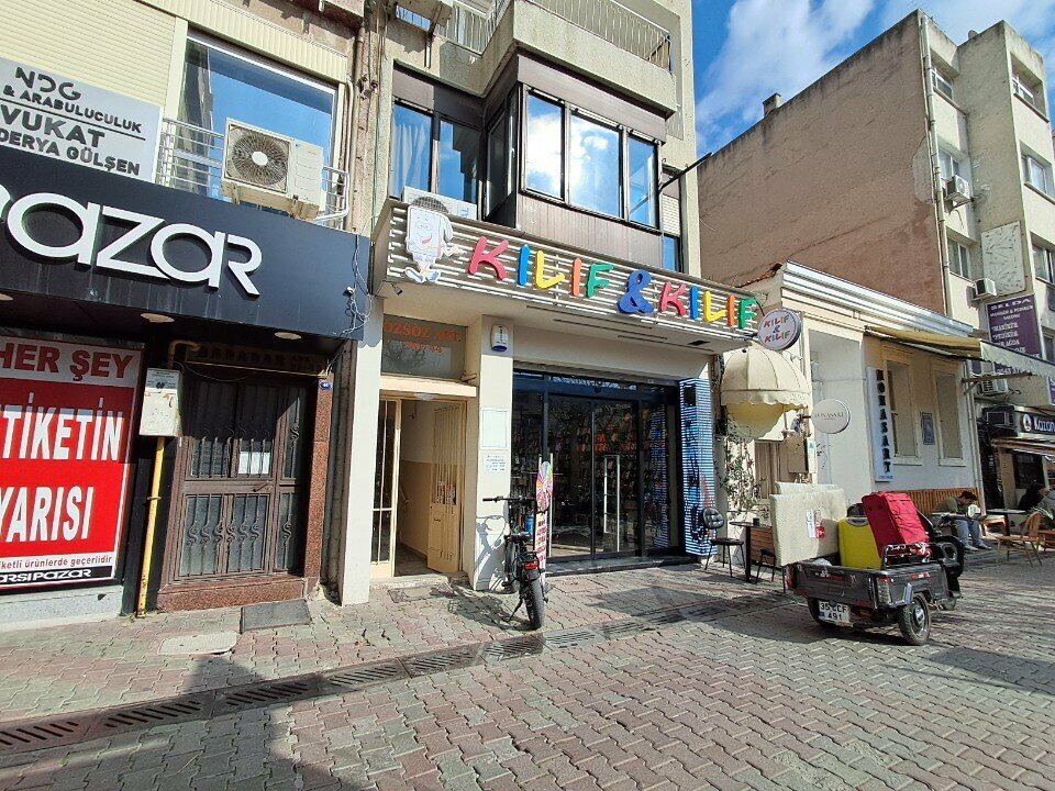 Mobile phone store Case & Case, Izmir, photo