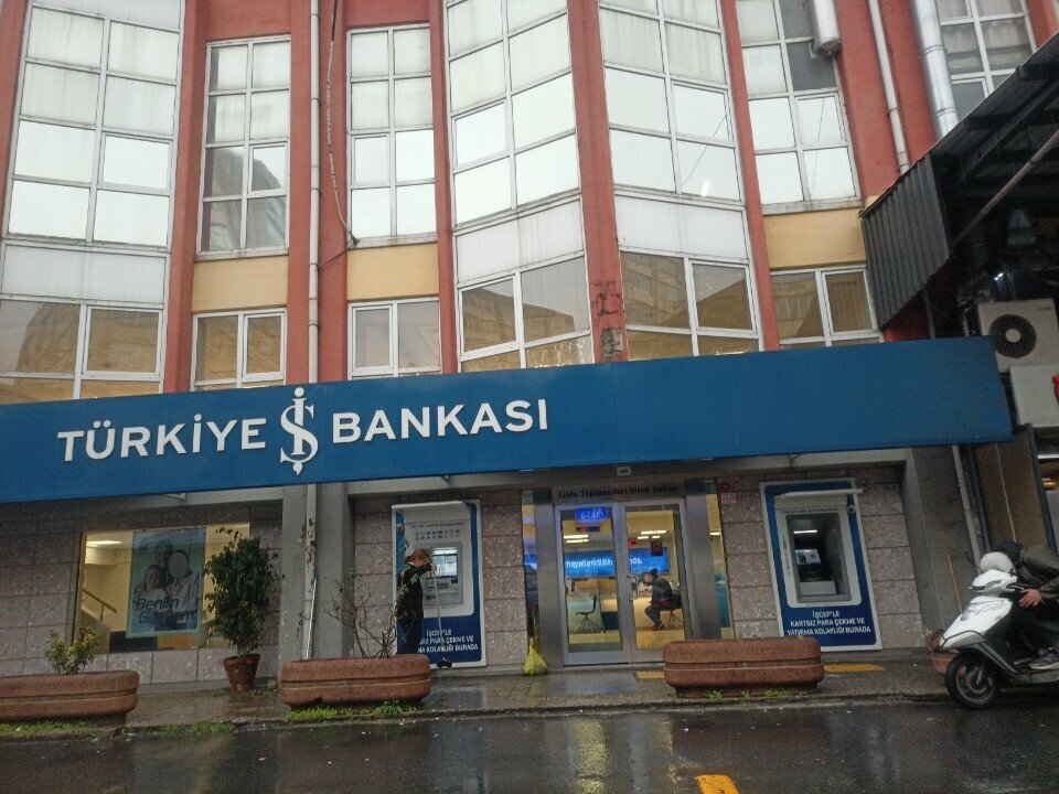 ATM Turkiye Is Bankasi, Istanbul, photo