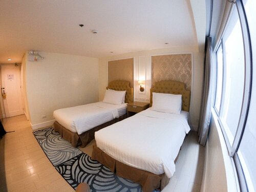 Гостиница Hotel St. Ellis в Легаспи