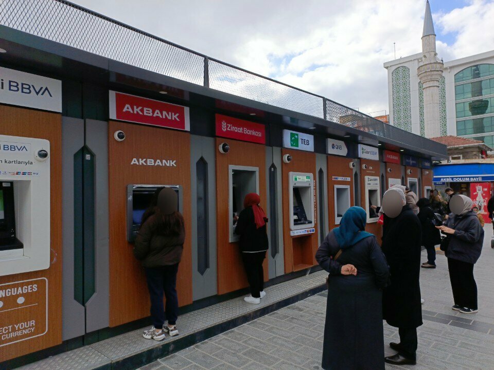 ATM Ing ATM, Istanbul, photo