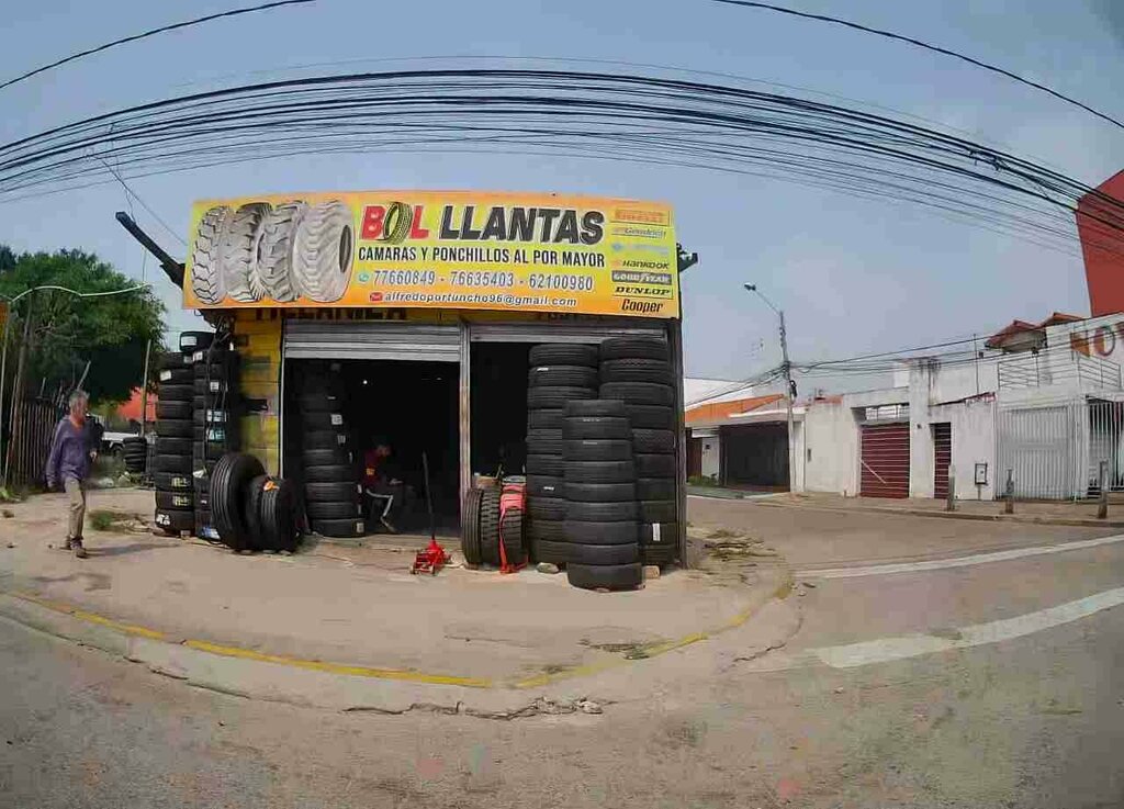 Tires and wheels Bol Llantas, Santa Cruz de la Sierra, photo