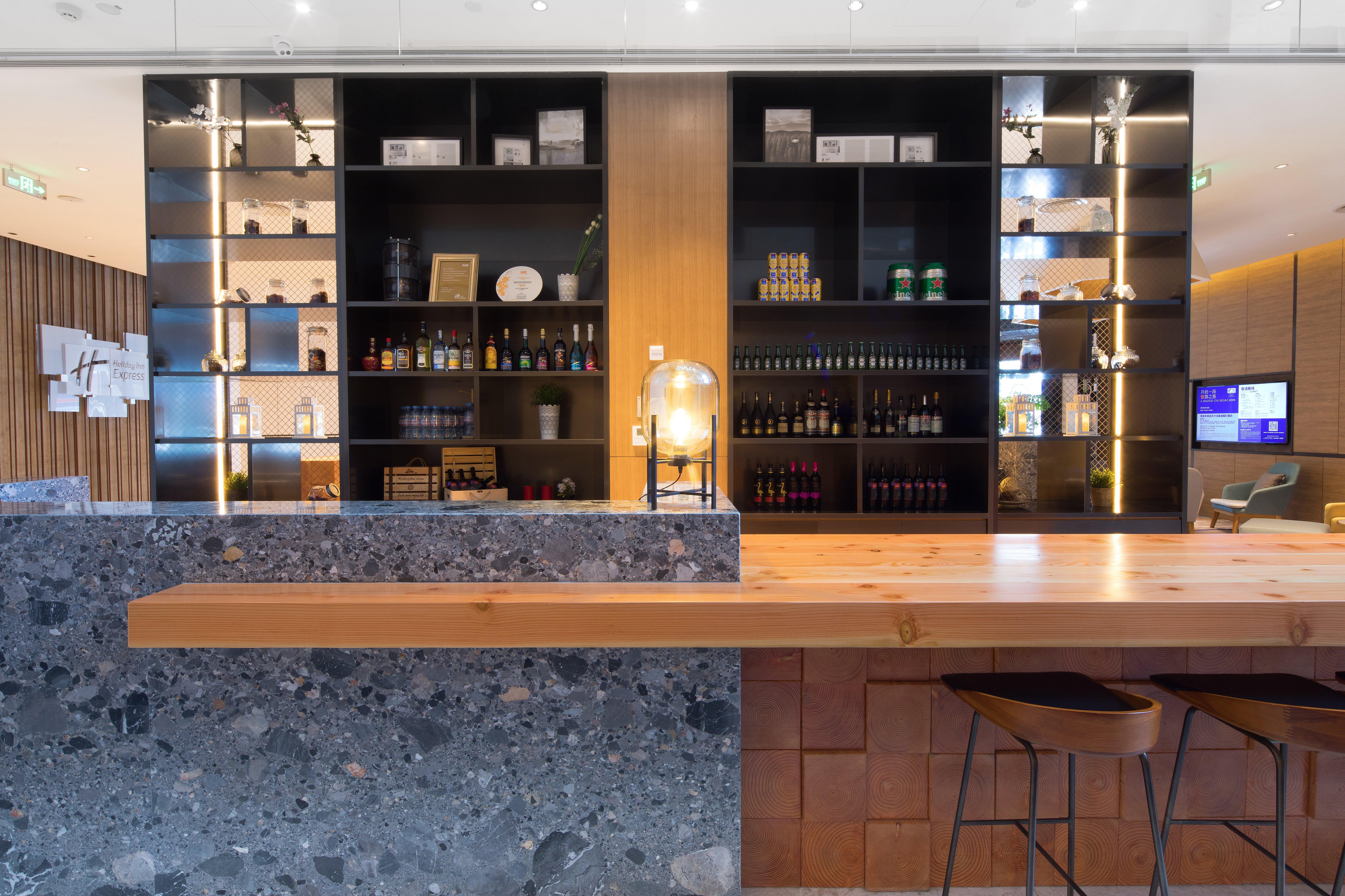 Фото Holiday Inn Express Qidong Downtown, an Ihg Hotel