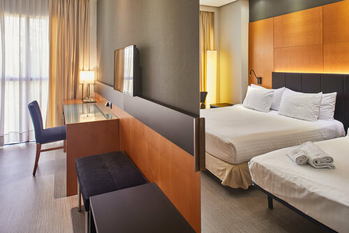 Гостиница Silken Puerta Madrid в Мадриде