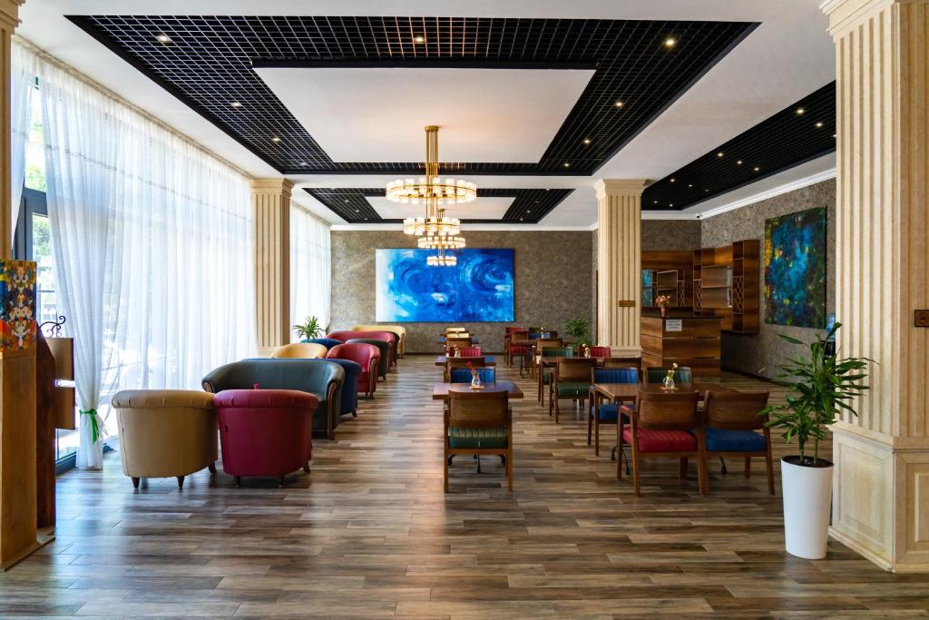 Фото Macan Terrace Hotel