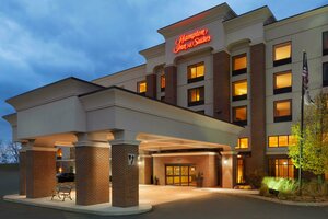 Гостиница Hampton Inn & Suites Hartford/East Hartford