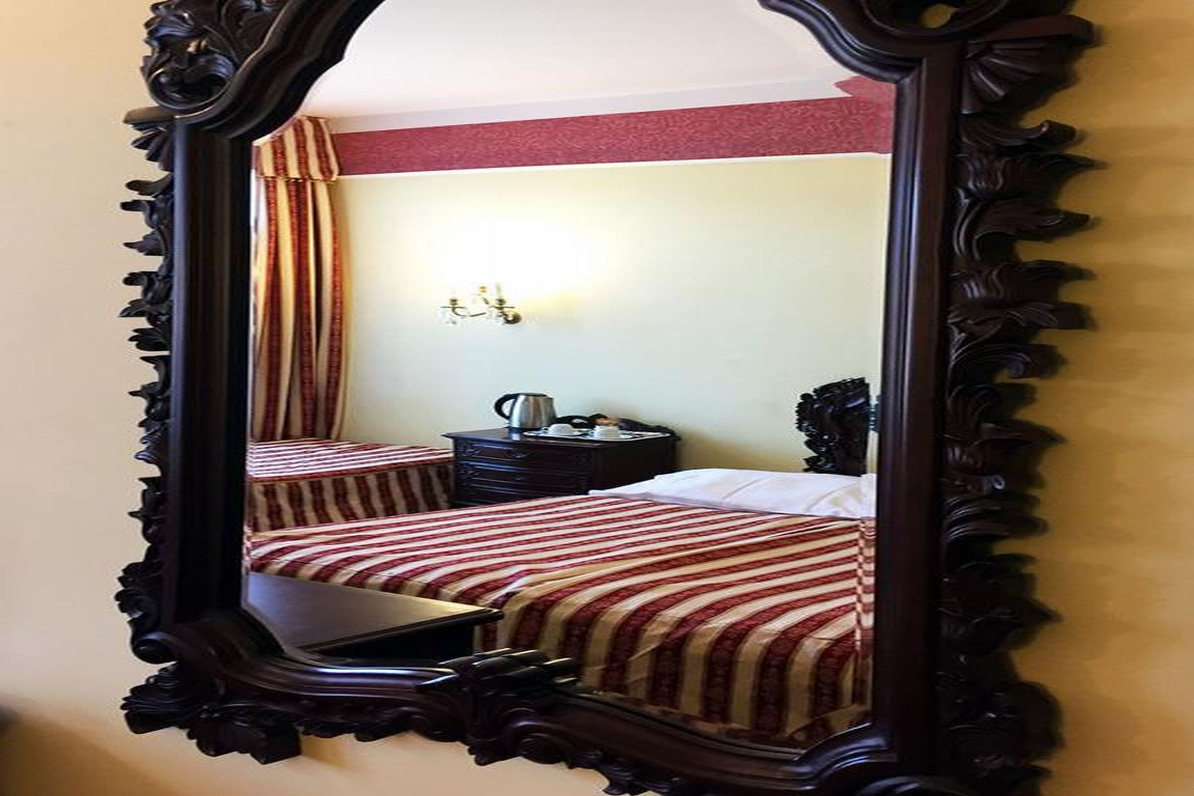 Фото King Charles Boutique Residence