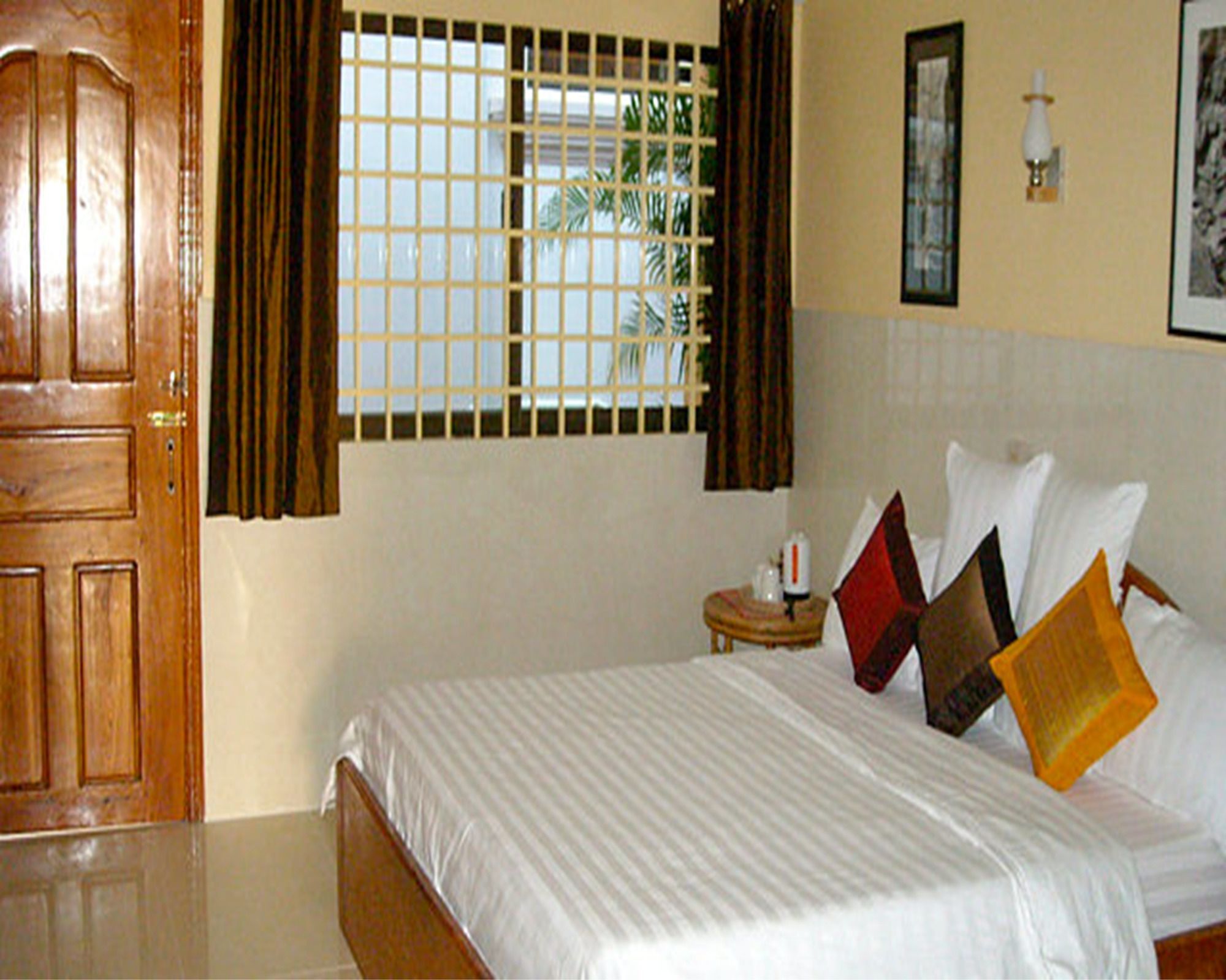 Фото Seven Candles Guesthouse