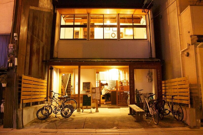 Гостиница Fukuoka Guesthouse Hive - Hostel в Фукуоке