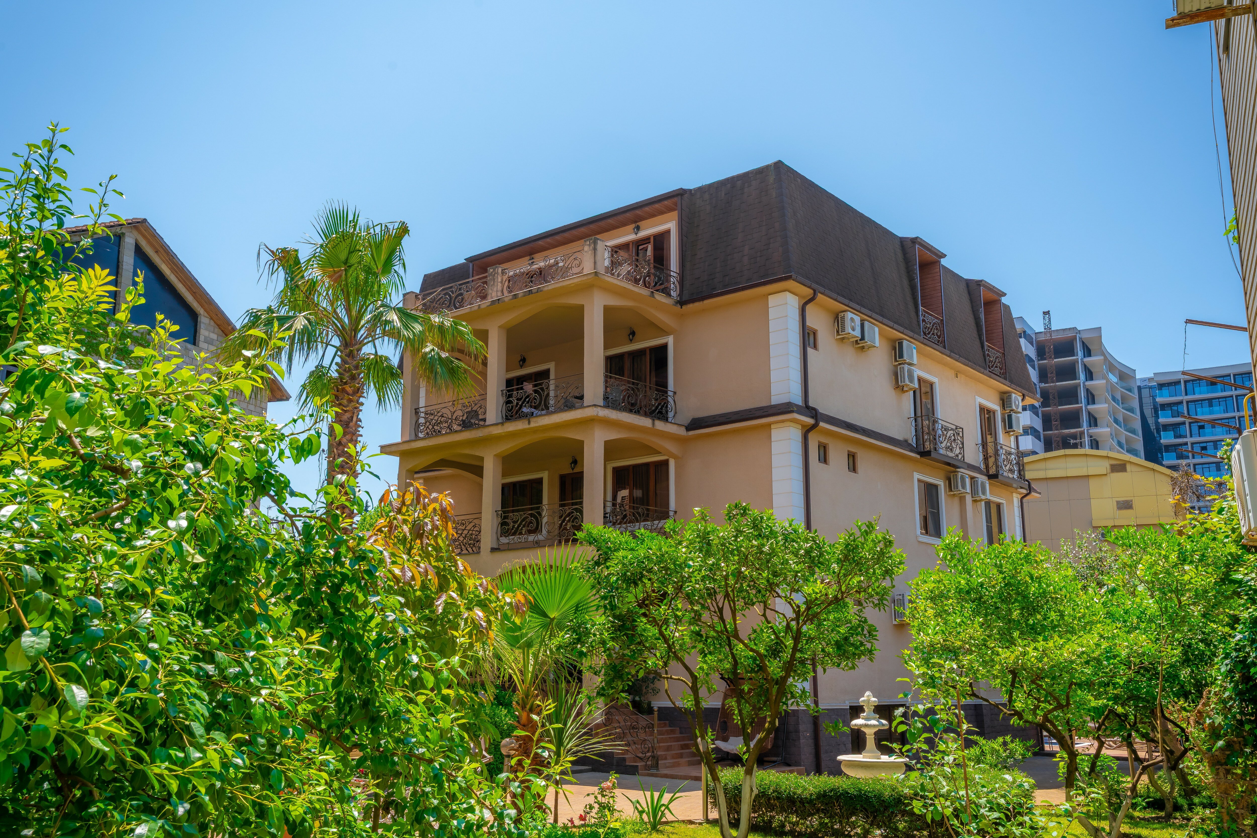 Фото отеля 1