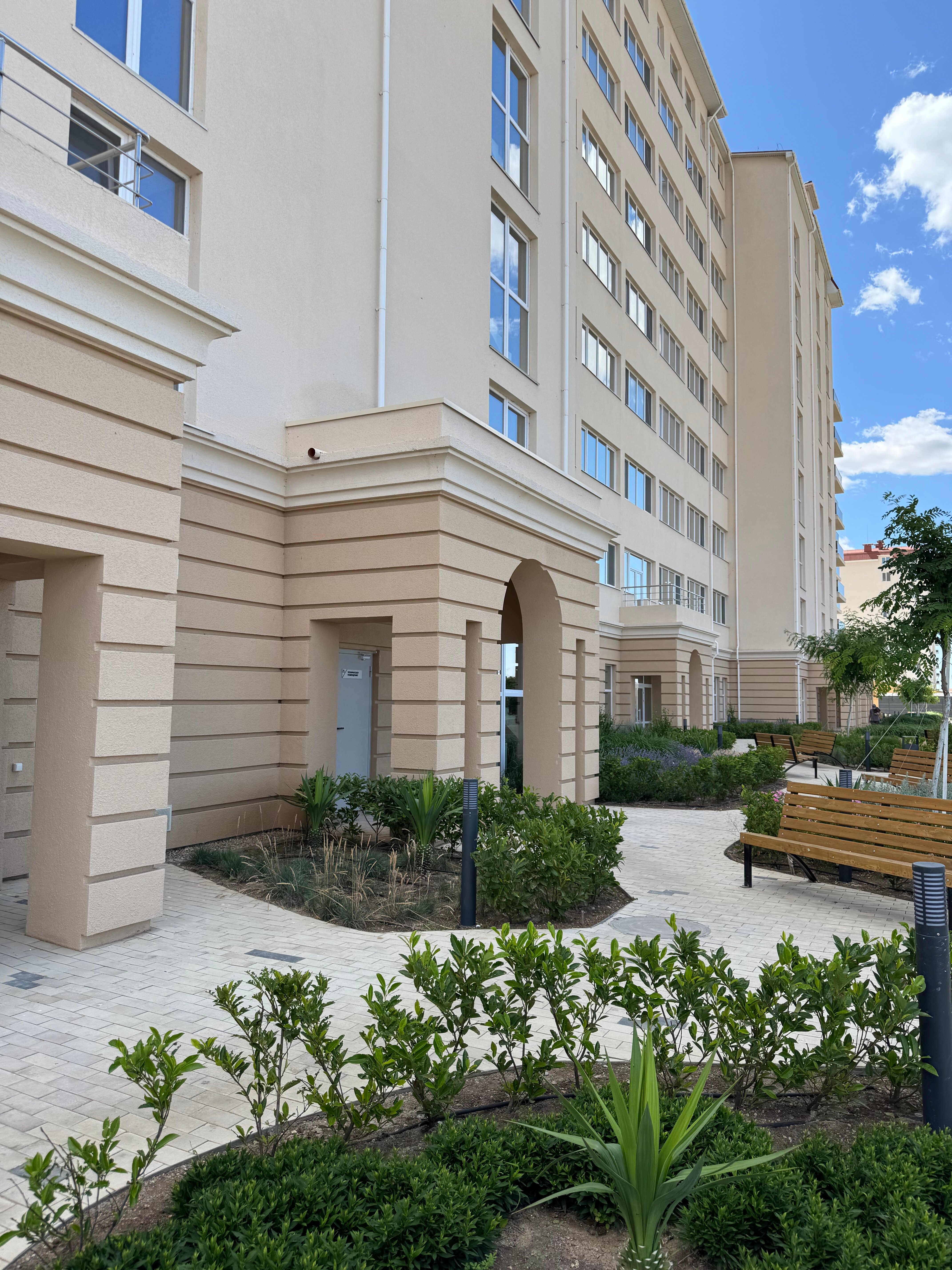 Фото отеля 1