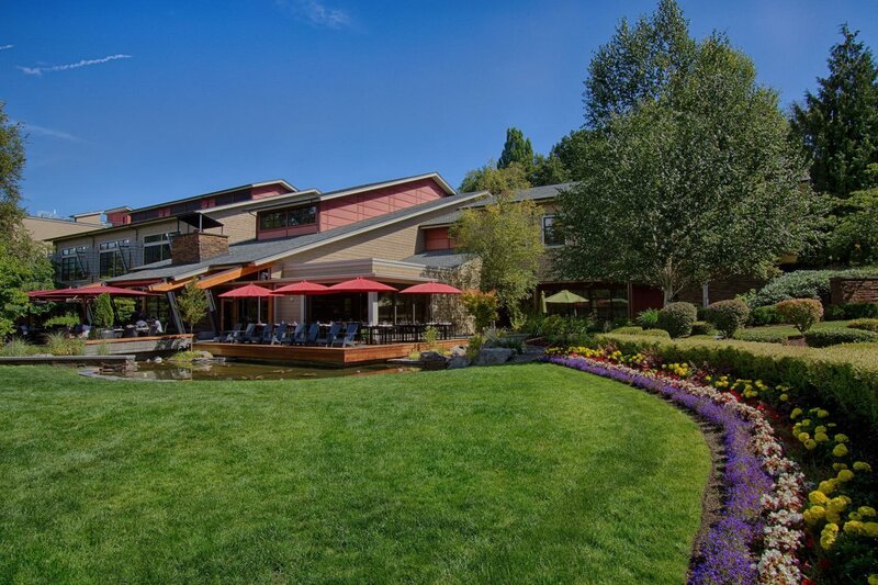 Гостиница Cedarbrook Lodge